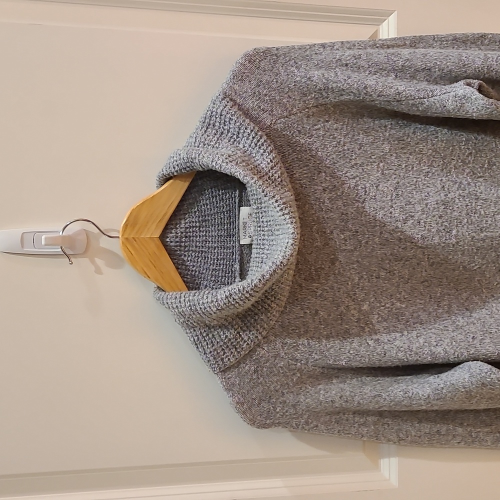Sweater - Picture 2 of 3